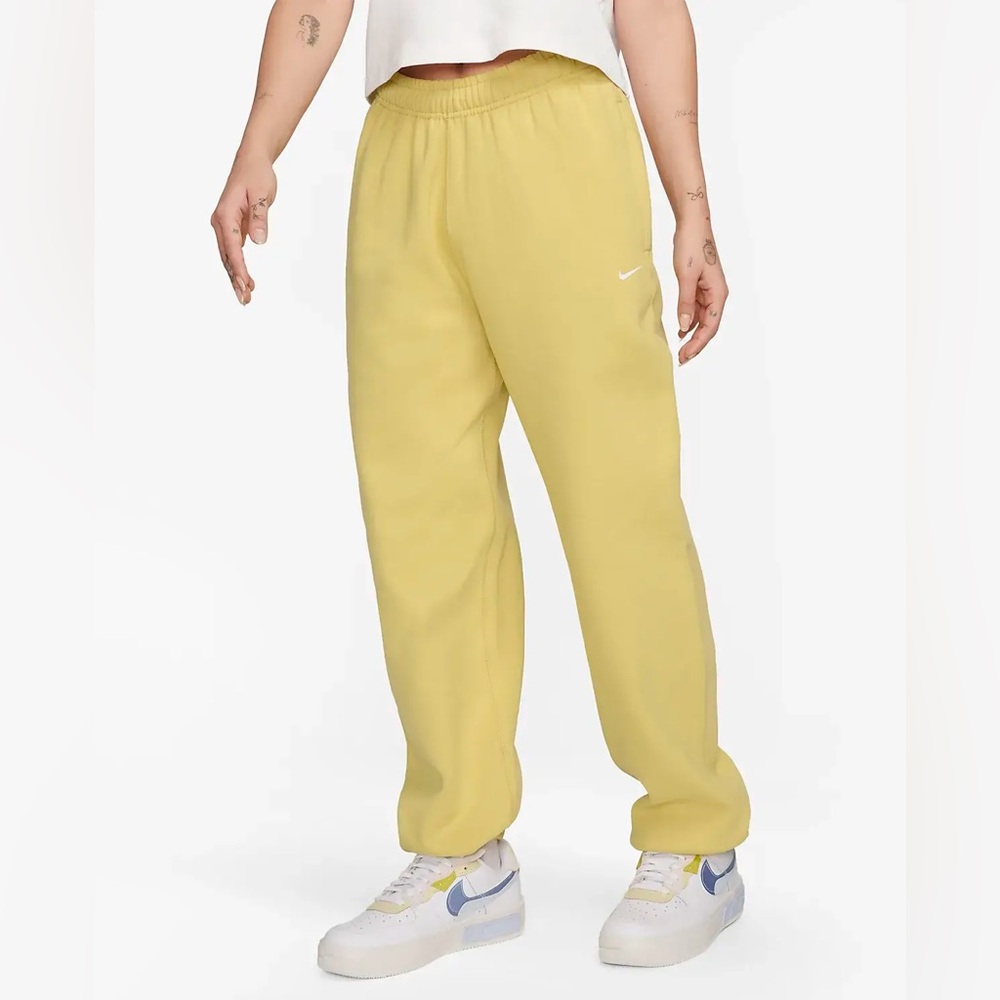 Nike Solo Swoosh Fleece Pants - Small - Yellow